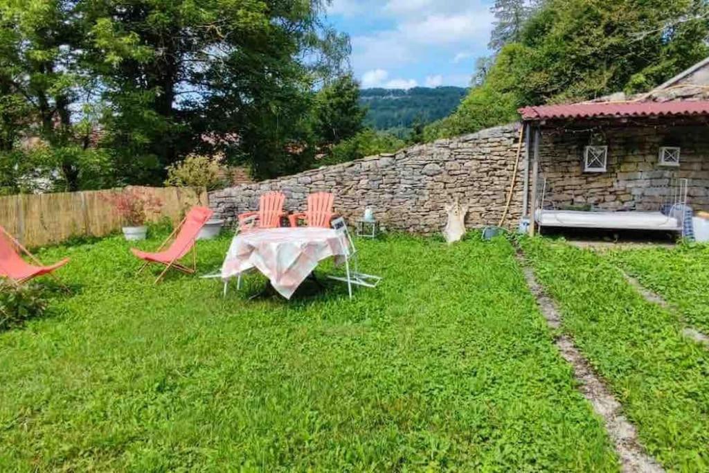 Cote Jardin Villa Ornans Luaran gambar